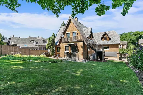 427 Du Page St, Elgin, IL 60120 photo 28