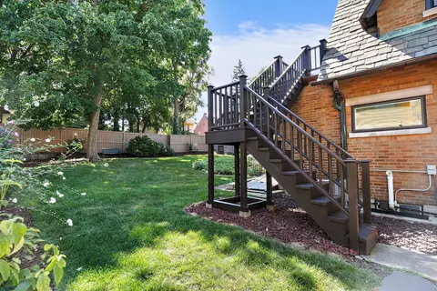 427 Du Page St, Elgin, IL 60120 photo 29