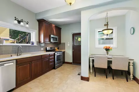 427 Du Page St, Elgin, IL 60120 photo 13