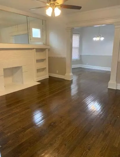 Living - 2515 E 72nd Pl, Chicago, IL 60649 photo 1 of 3