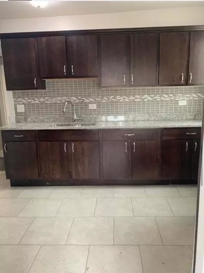 Kitchen - 2515 E 72nd Pl, Chicago, IL 60649 photo 1 of 4