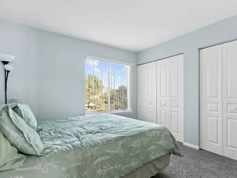 Bedroom - 1615 Spaulding Rd #517, Bartlett, IL 60103 photo 4 of 4
