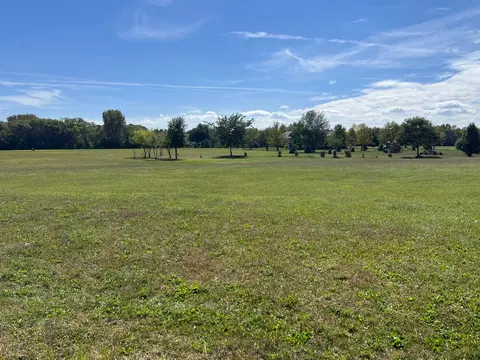 1813 Chloe Trl, Johnsburg, IL 60051