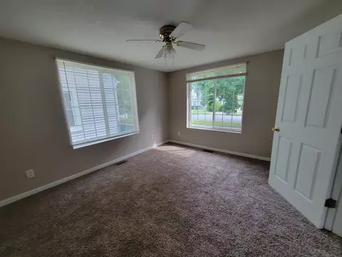 855 W Park Dr, Kankakee, IL 60901 photo 11