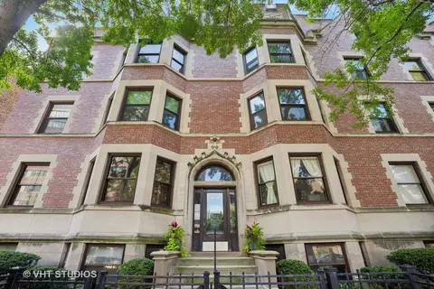 707 W Bittersweet Pl #K3, Chicago, IL 60613