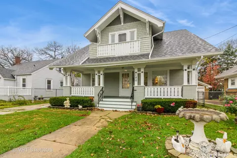 180 N Kendall St, Aurora, IL 60505