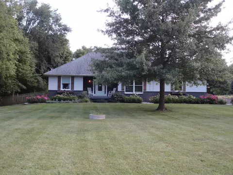 485 E Southmor Rd, Morris, IL 60450 photo 2