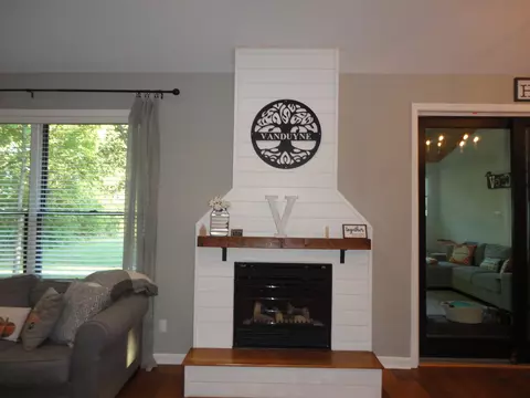 485 E Southmor Rd, Morris, IL 60450 photo 8