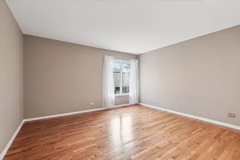 1621 Winnetka Rd, Glenview, IL 60025 photo 11