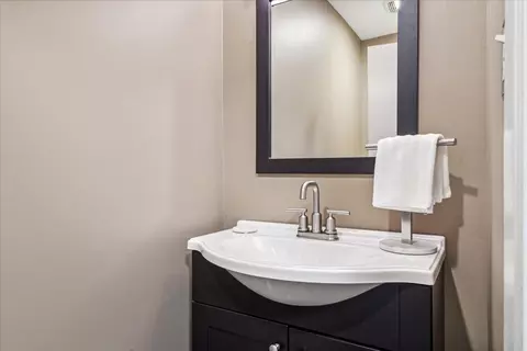 1621 Winnetka Rd, Glenview, IL 60025 photo 7