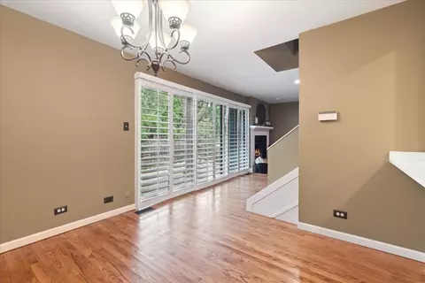 1621 Winnetka Rd, Glenview, IL 60025 photo 6