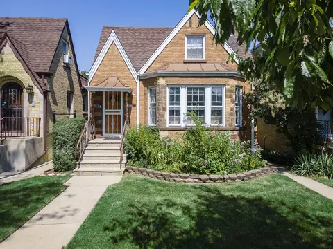 5918 W Newport Ave, Chicago, IL 60634