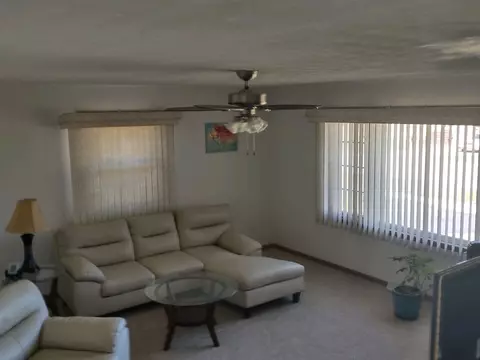Living - 543 Chaney Ave, Crest Hill, IL 60403 photo 2 of 2