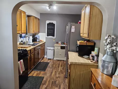 Kitchen - 611 E Mill St, Bloomington, IL 61701 photo 1 of 2