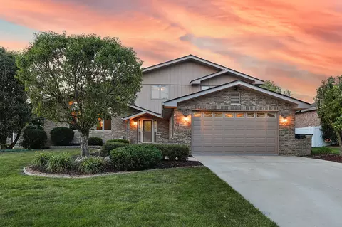 11904 Greenfield Dr, Orland Park, IL 60467