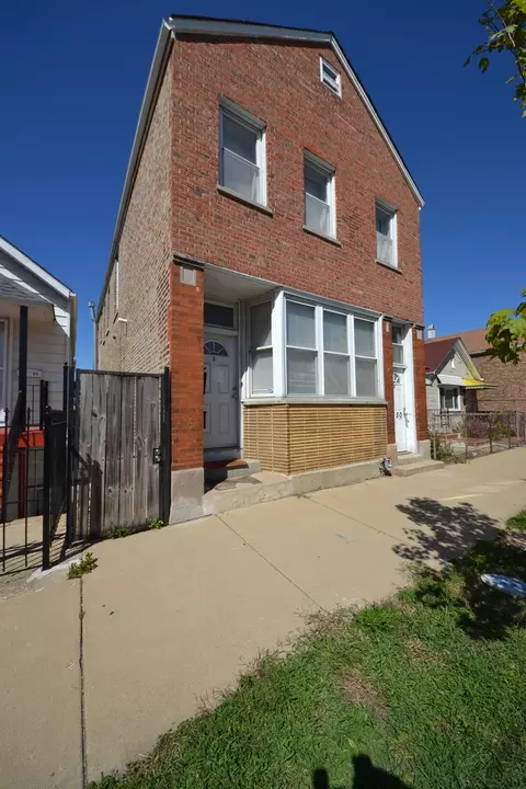 3350 S Bell Ave, Chicago, IL 60608