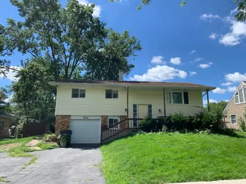 535 Northview Ln, Hoffman Estates, IL 60169