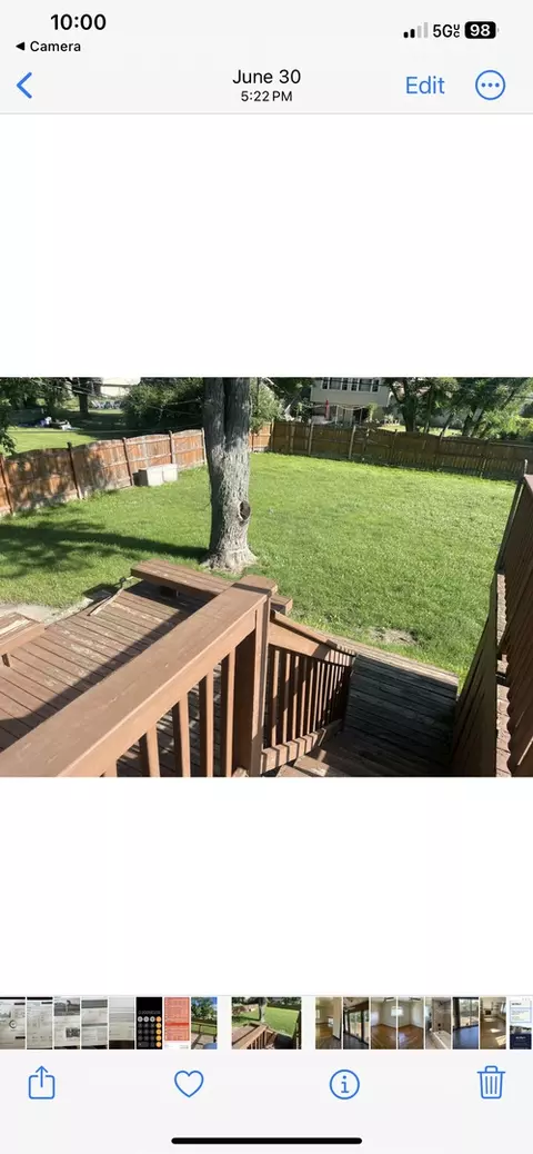 Exterior - 535 Northview Ln, Hoffman Estates, IL 60169 photo 2 of 3