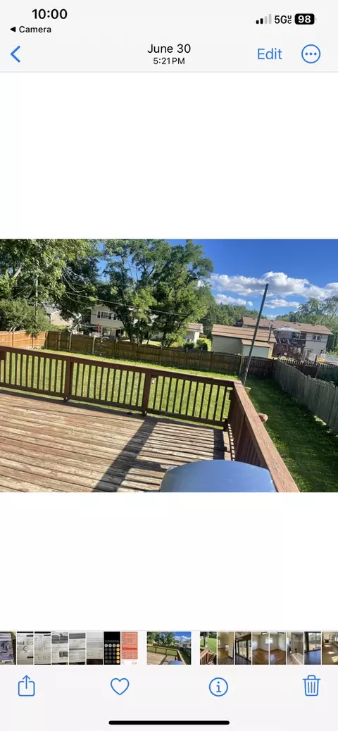 Exterior - 535 Northview Ln, Hoffman Estates, IL 60169 photo 3 of 3
