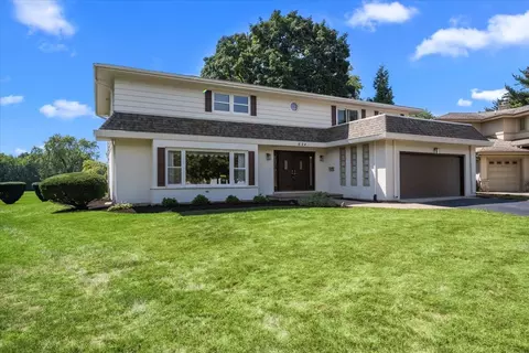 624 Bowling Green Ct, Naperville, IL 60563