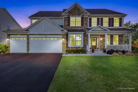 892 Kelsey Ct, Crystal Lake, IL 60014