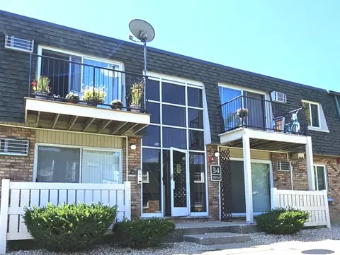 9954 S 84 Ter #111, Palos Hills, IL 60465