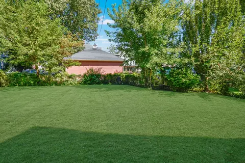 Exterior - 306 S State St, Bloomington, IL 61701 photo 5 of 9