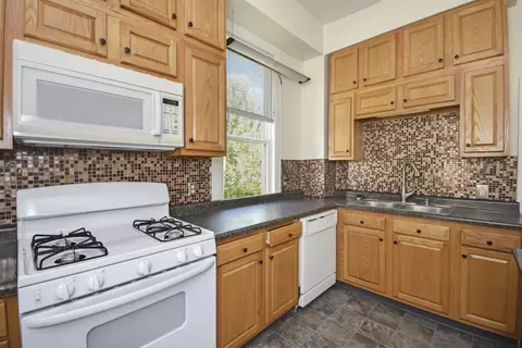 Kitchen - 306 S State St, Bloomington, IL 61701 photo 2 of 6