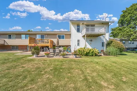 Exterior - 1612 Golfview Cir, Rantoul, IL 61866 photo 8 of 12