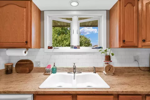 Kitchen - 1612 Golfview Cir, Rantoul, IL 61866 photo 3 of 5