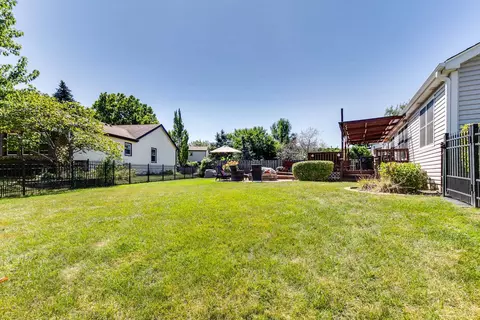1015 N Dovington Dr, Hoffman Estates, IL 60169 photo 35