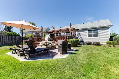 1015 N Dovington Dr, Hoffman Estates, IL 60169 photo 33