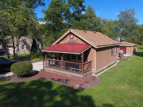 42483 N Converse Rd, Antioch, IL 60002