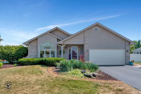 10531 Willow Ave, Mokena, IL 60448