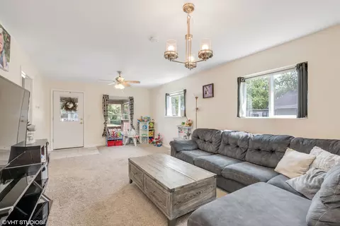225 E Prairie Ave, Manhattan, IL 60442 photo 3