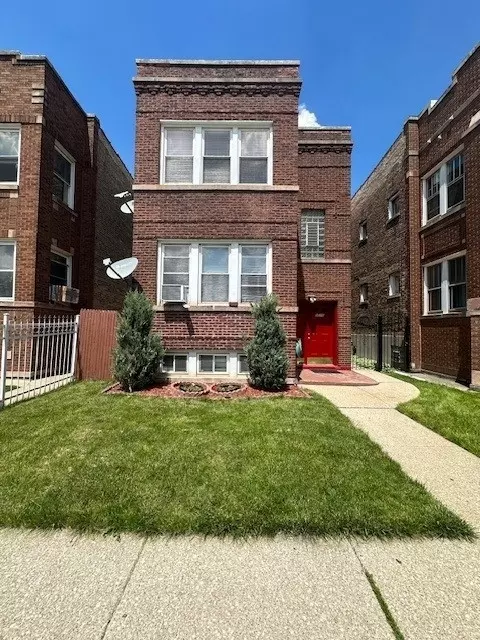 5010 W Montana St, Chicago, IL 60639
