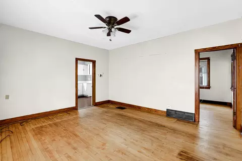Living - 516 Brook St, Elgin, IL 60120 photo 1 of 6