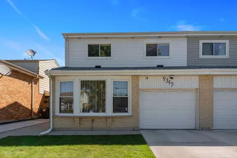 9345 Twin Oaks Ln, Des Plaines, IL 60016