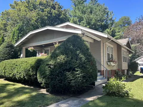 306 Gregory St, Normal, IL 61761