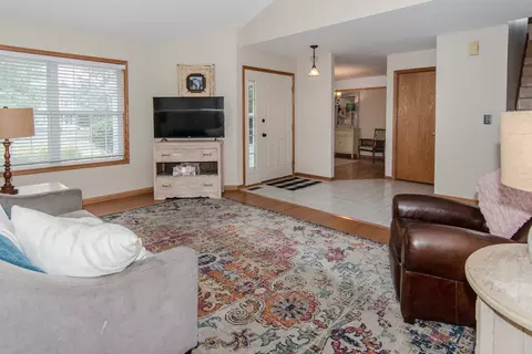 2219 Van Horn Ct, Plainfield, IL 60586 photo 5