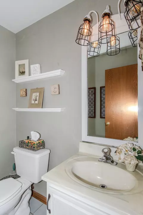 2219 Van Horn Ct, Plainfield, IL 60586 photo 10