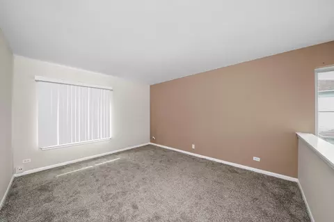 780 Mesa Dr, Elgin, IL 60123 photo 11