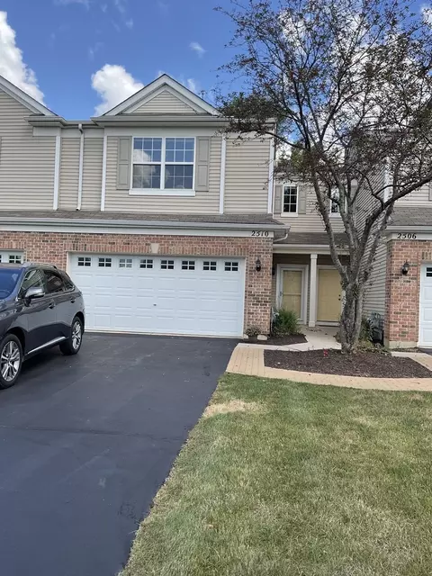 2510 Evergreen Cir, Mchenry, IL 60050