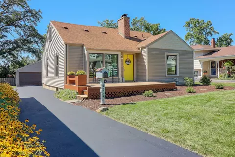4528 Sherwood Ave, Downers Grove, IL 60515