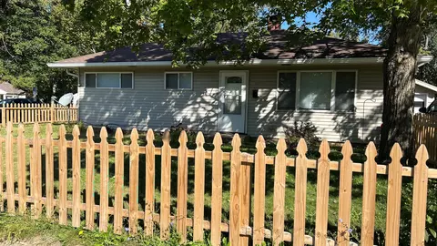 1102 E Florida Ave, Urbana, IL 61801