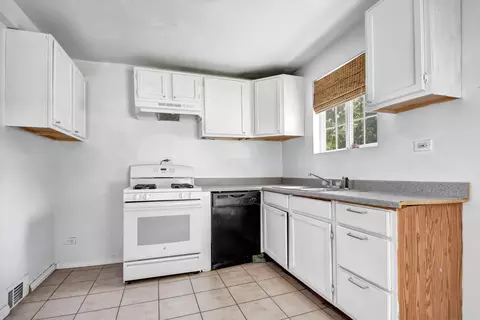 Kitchen - 557 Division St, Crete, IL 60417 photo 1 of 3