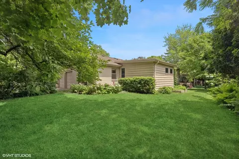 Exterior - 425 E Blodgett Ave, Lake Bluff, IL 60044 photo 4 of 8