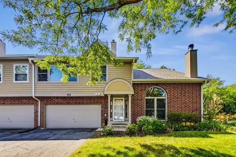 1503 Barrymore Dr #24-1, Darien, IL 60561