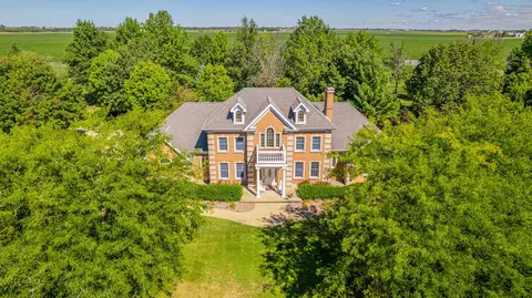 968 S Sandbar Rd, Kankakee, IL 60901 photo 1