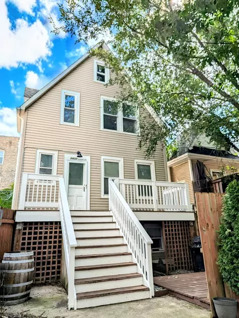 2437 N Avers Ave, Chicago, IL 60647